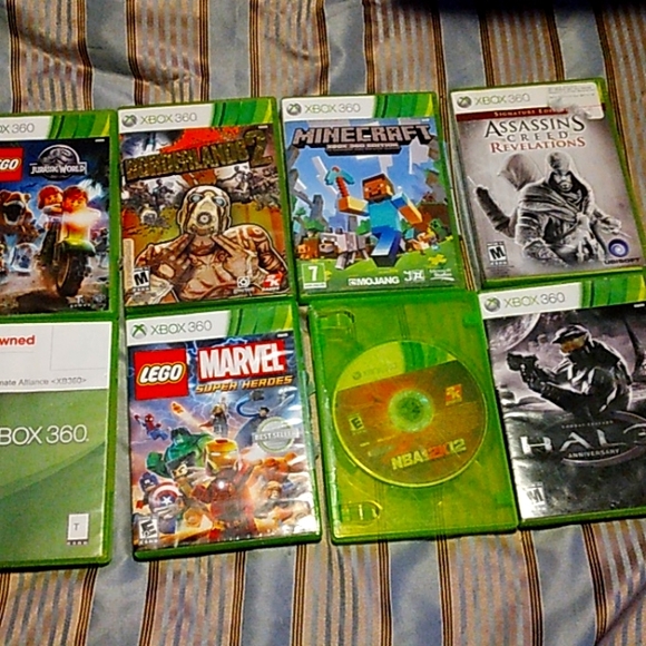 X Box 360 - Picture 1 of 6